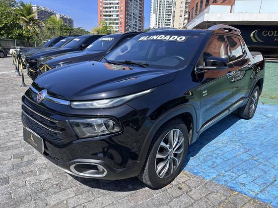FIAT TORO 2.0 16V TURBO DIESEL VOLCANO 4WD AT9 FIAT TORO 2.0 16V TURBO DIESEL VOLCANO 4WD AT9